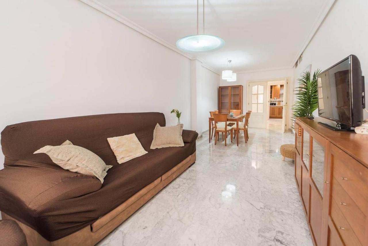 Expoholidays - Plaza Santa Rita Appartement